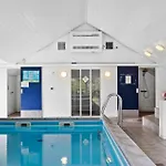 Amazing In With Wifi Holiday home